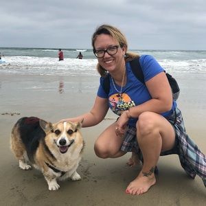 Meet your Posher, Dana